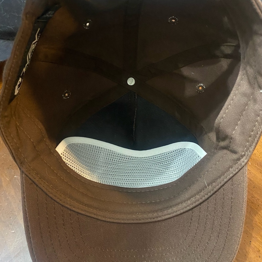 Brown Cap - Picture 2 of 2